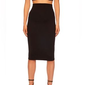NWT black Imperial Italian Designer high-waisted midi pencil skirt